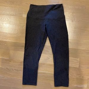 Lululemon gray capris